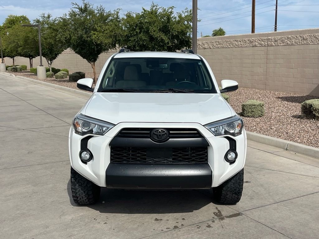 Used 2020 White Toyota SR5 image 4