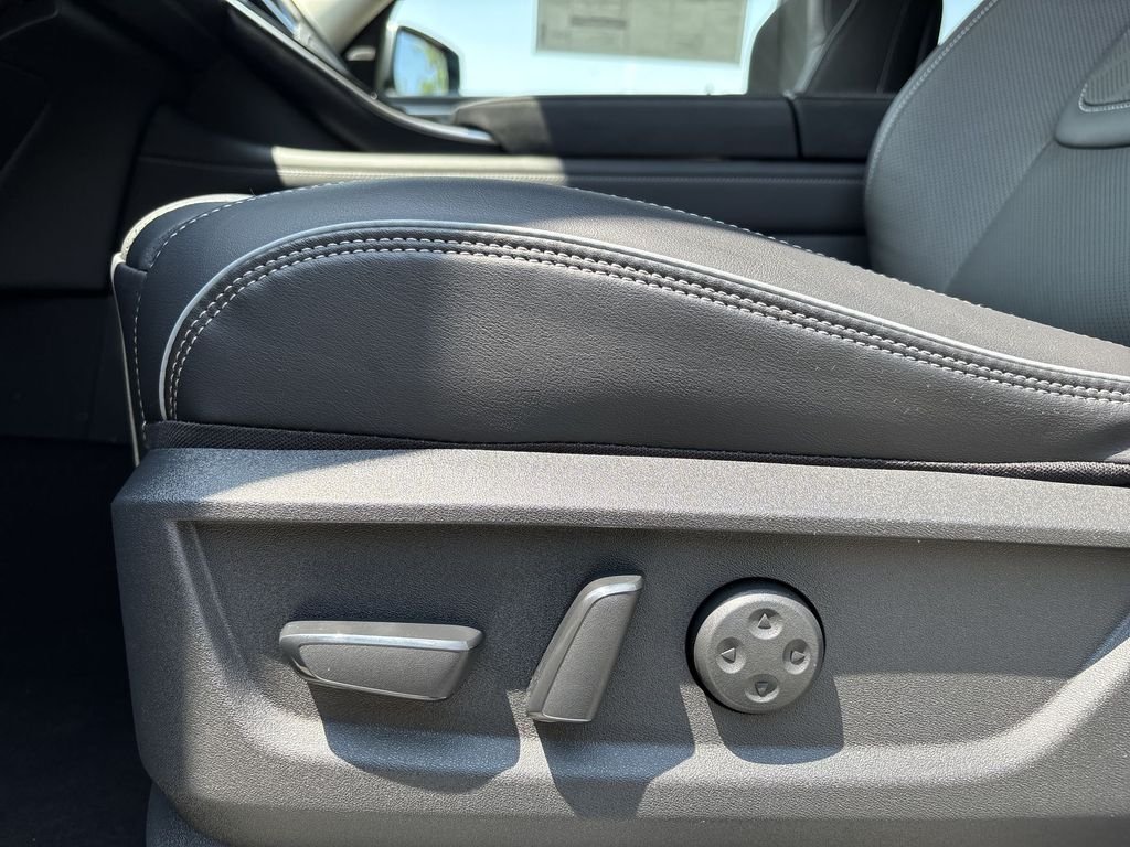 New 2027 DYNAMIC METAL INFINITI Luxe 4WD image 14