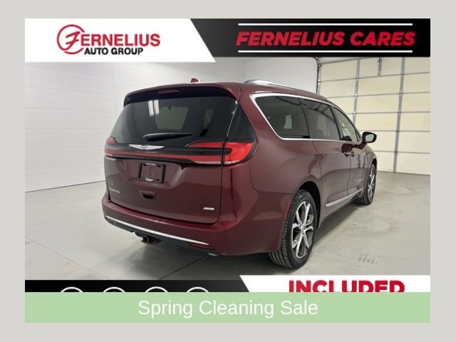 2021 Chrysler Pacifica Pinnacle's photo