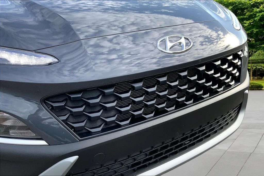 Used 2023 Gray Hyundai SEL image 31