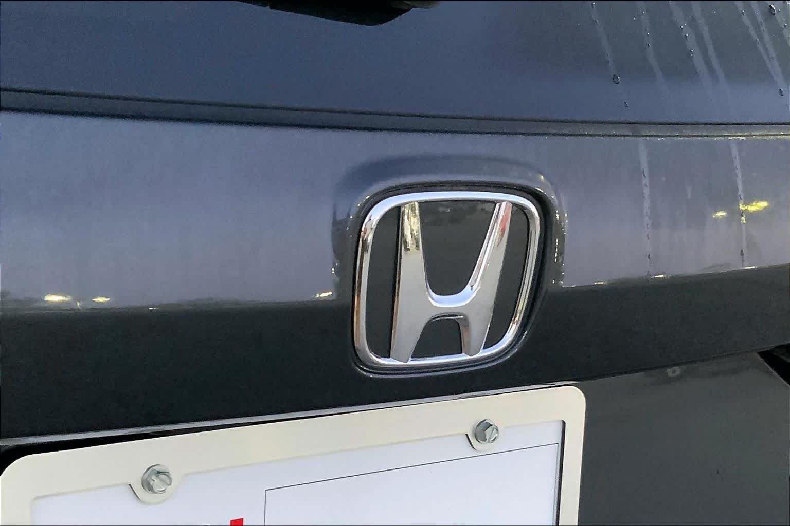 Used 2025 Meteorite Gray Metallic Honda EX-L image 10