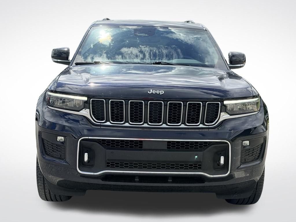 Used 2024 Black Jeep Overland image 10