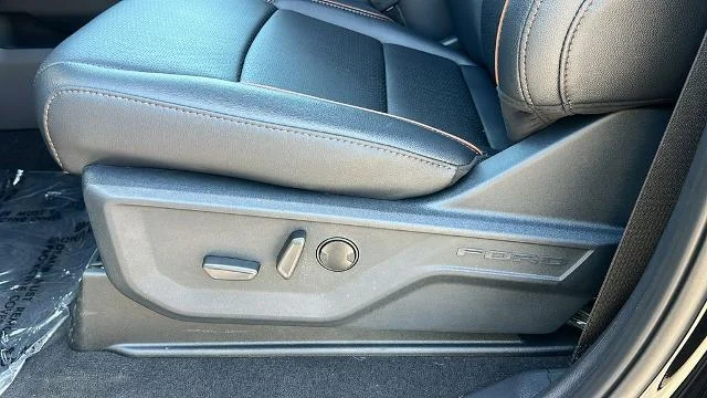 New 2026 Agate Black Metallic Ford F-250® Lariat® image 37