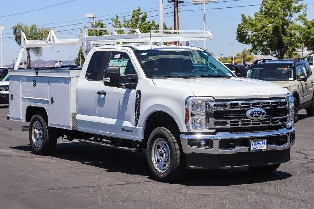 2026 Ford F-350 Super Duty Chassis Cab XL - Photo 32