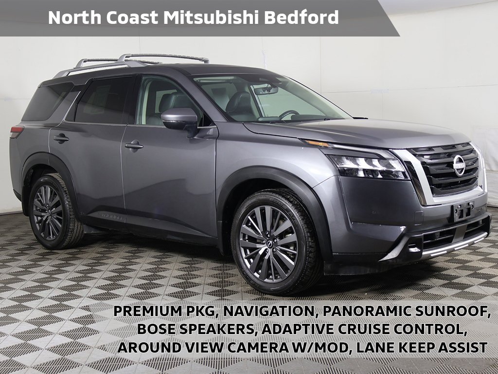 2024 Nissan Pathfinder SL