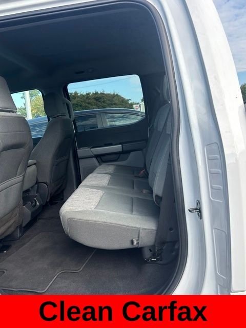 Used 2023 White Ford XLT image 3