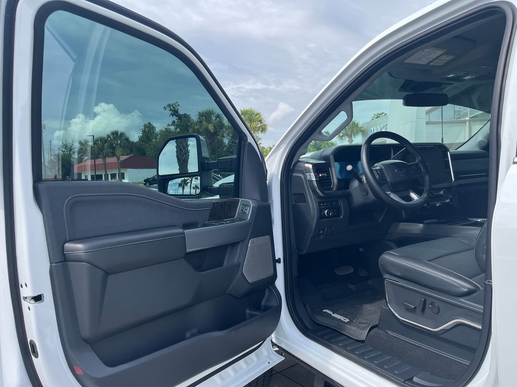 Used 2024 Oxford White Ford Lariat image 14