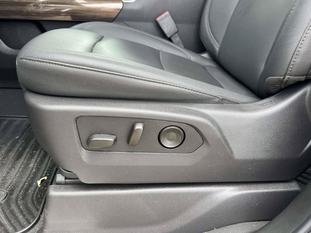 Used 2026 Black Chevrolet LT image 20