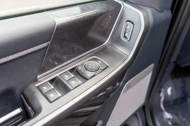 Used 2022 Black Ford XLT image 19