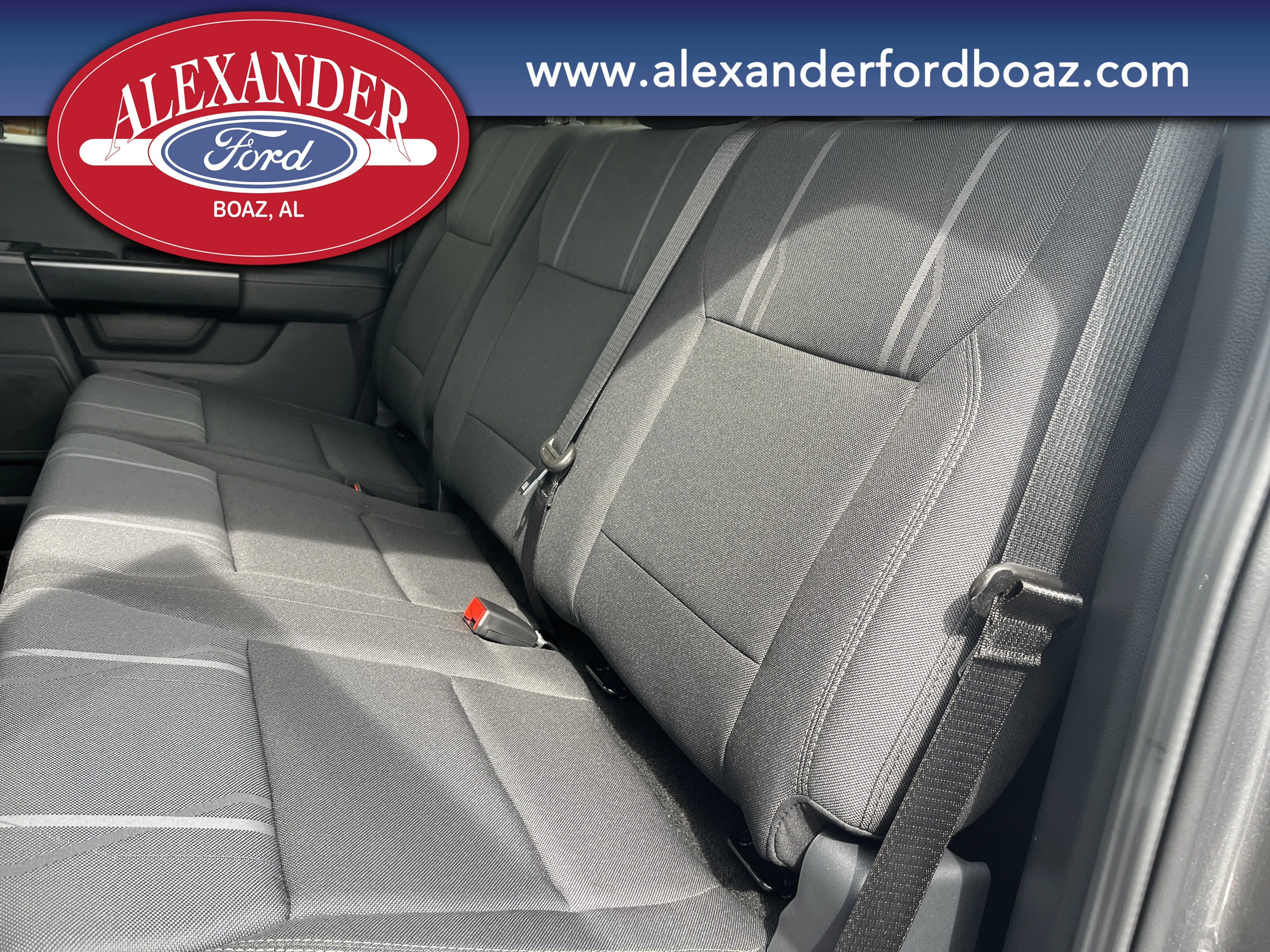 New 2026 Carbonized Gray Metallic Ford Lobo image 13