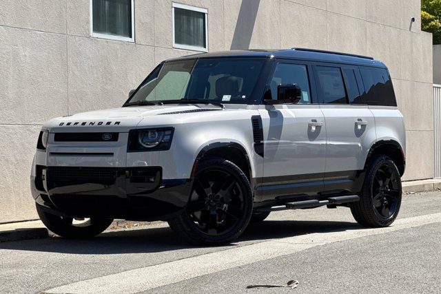 2026 Land Rover Defender 110 X-Dynamic SE