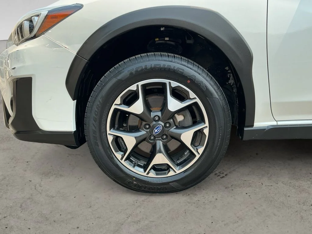 Used 2019 White Subaru 2.0i Premium image 9