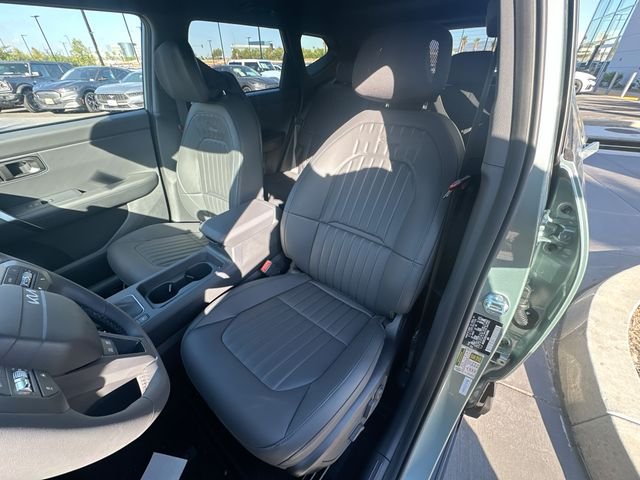 New 2027 Iceberg Green Kia X-Line S image 22