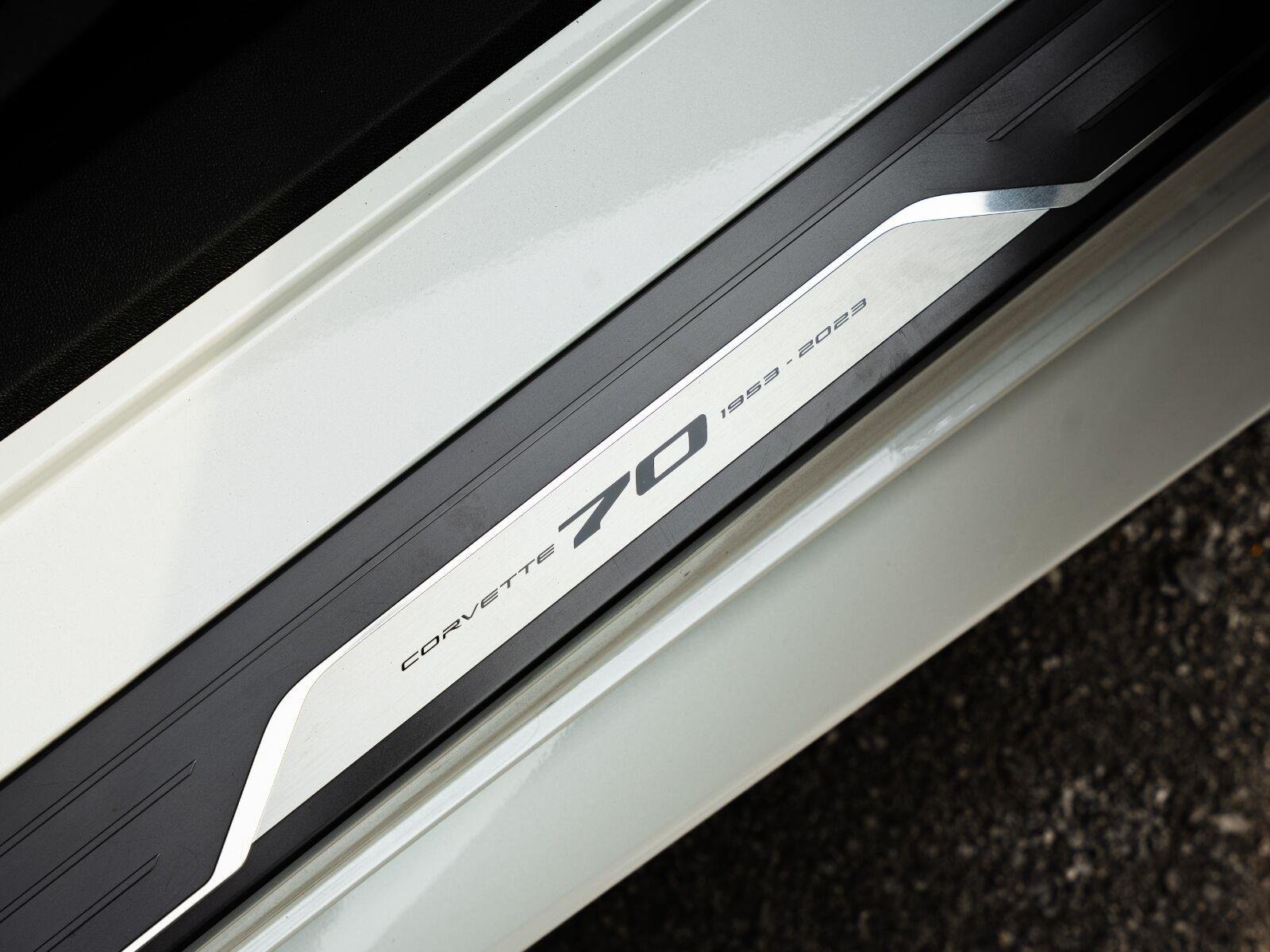 Used 2023 White Pearl Metallic Tricoat Chevrolet Stingray image 25