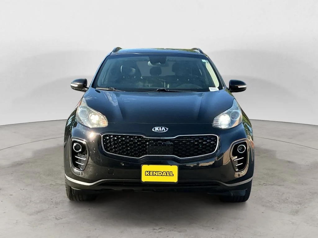 Used 2018 Red Kia EX image 2