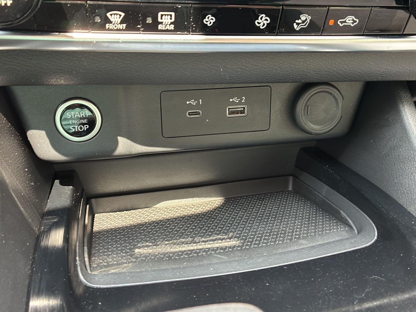Used 2023 Pearl White Tricoat Nissan SV image 28