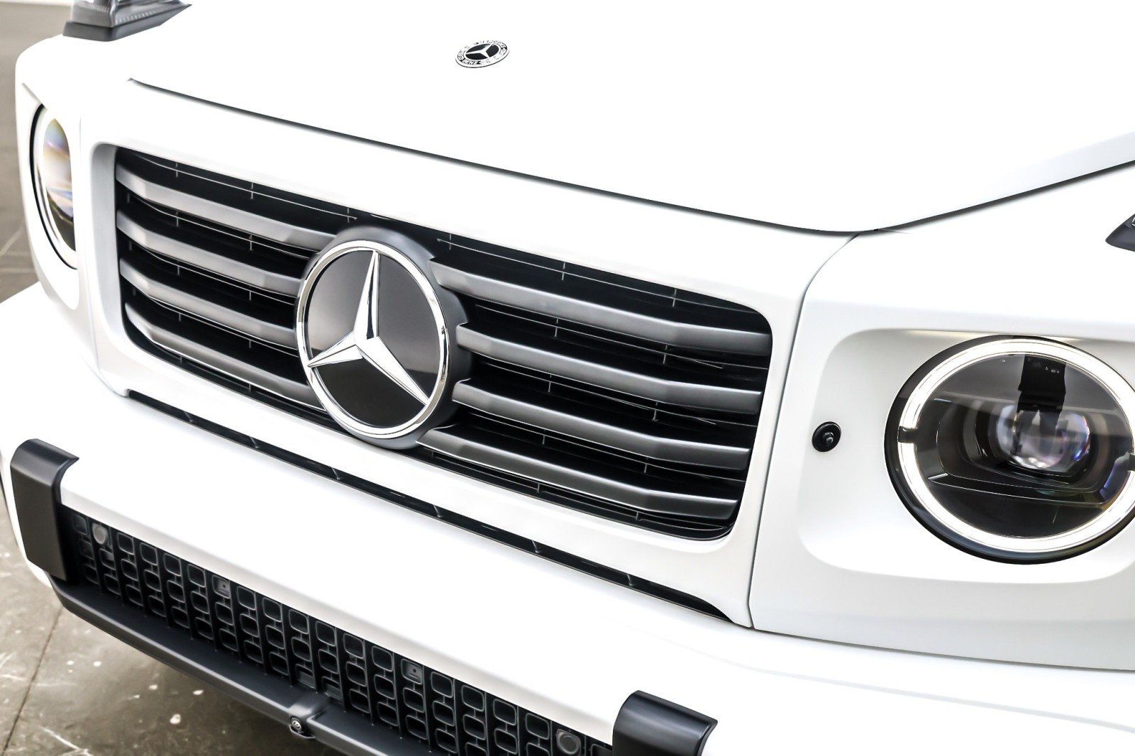 2025 Mercedes-Benz G-Class G580 - Photo 13
