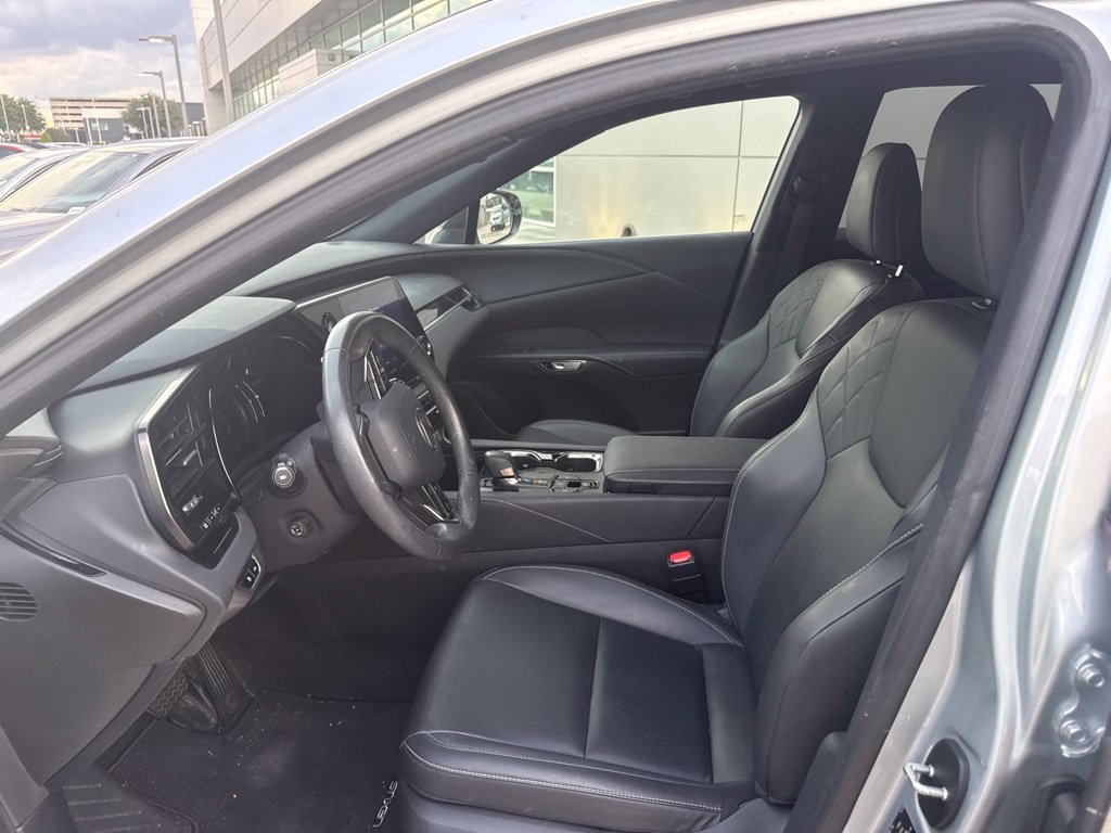 Used 2024 Iridium Lexus 350 image 3