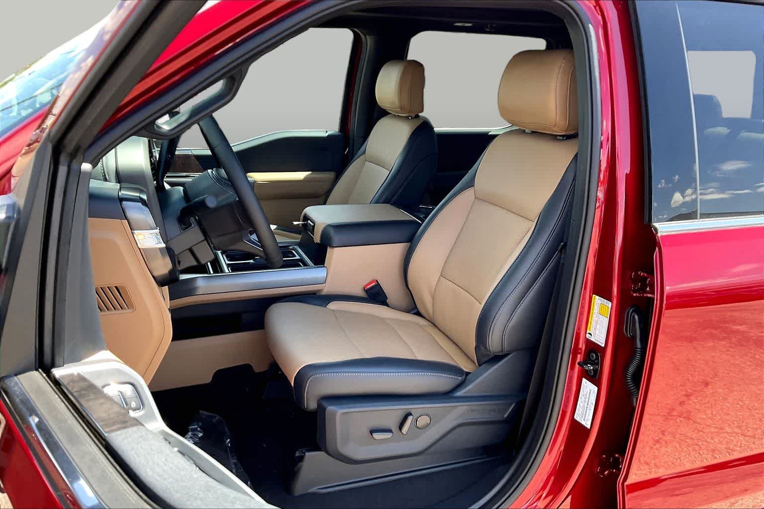 New 2026 Ruby Red Metallic Tinted Clearcoat Ford F-250® Lariat® image 9