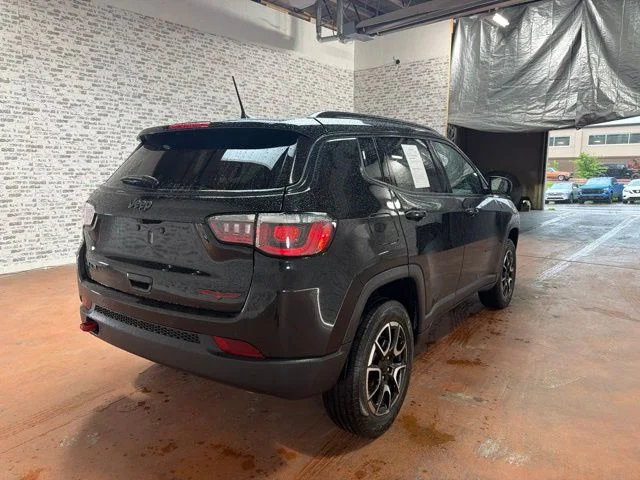 Used 2024 Diamond Black Crystal Pearlcoat Jeep Trailhawk image 7