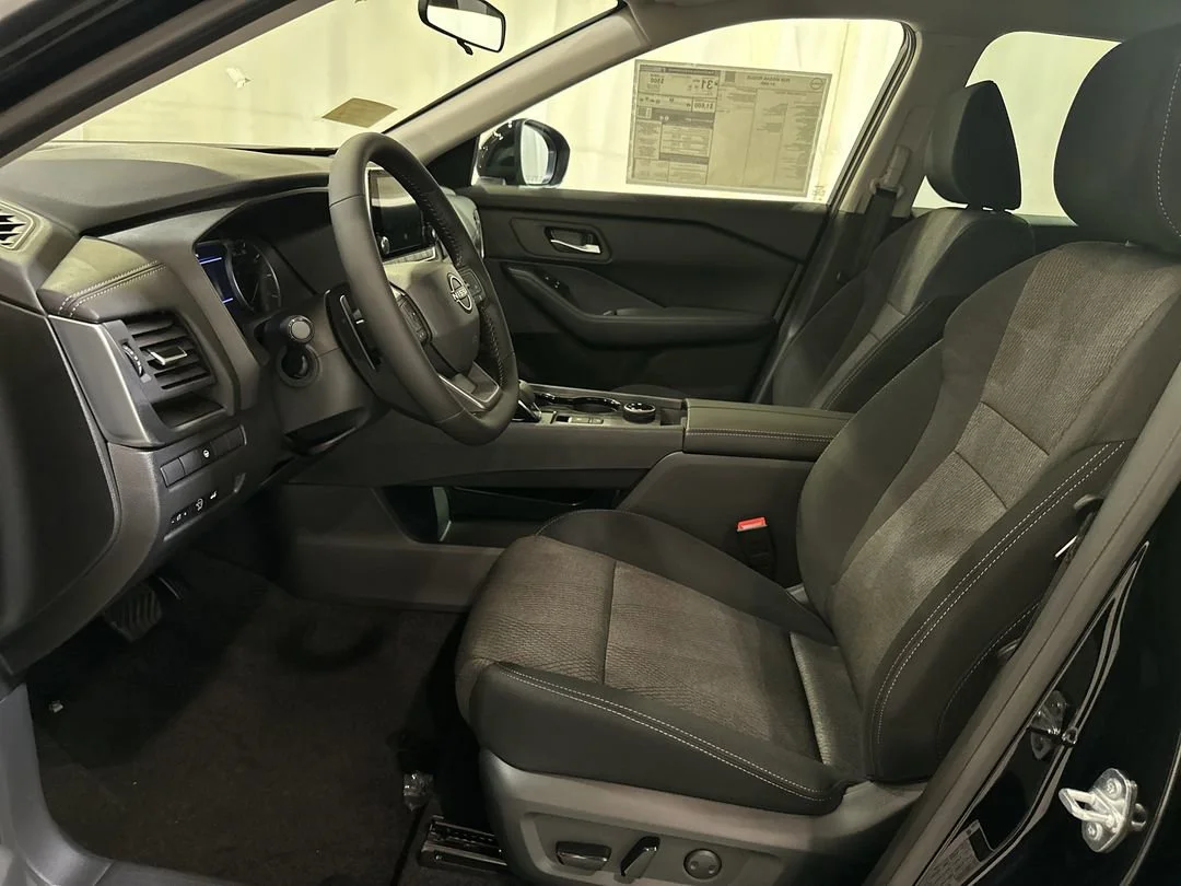 2026 Nissan Rogue SV - Photo 13