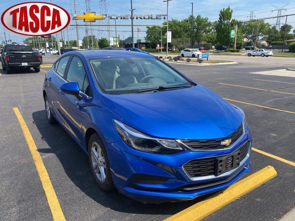 2017 Chevrolet Cruze LT Hatchback Auto's photo