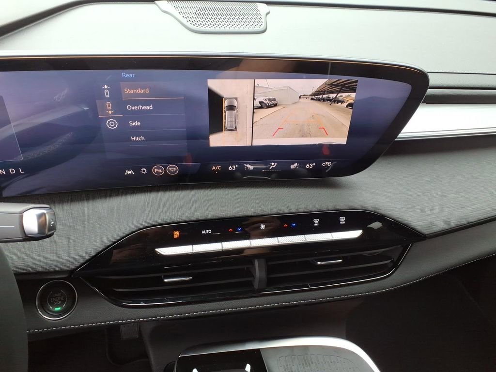 New 2026 Summit White Buick Preferred image 13