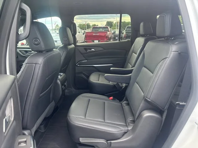 Used 2026 Summit White Chevrolet LT image 29