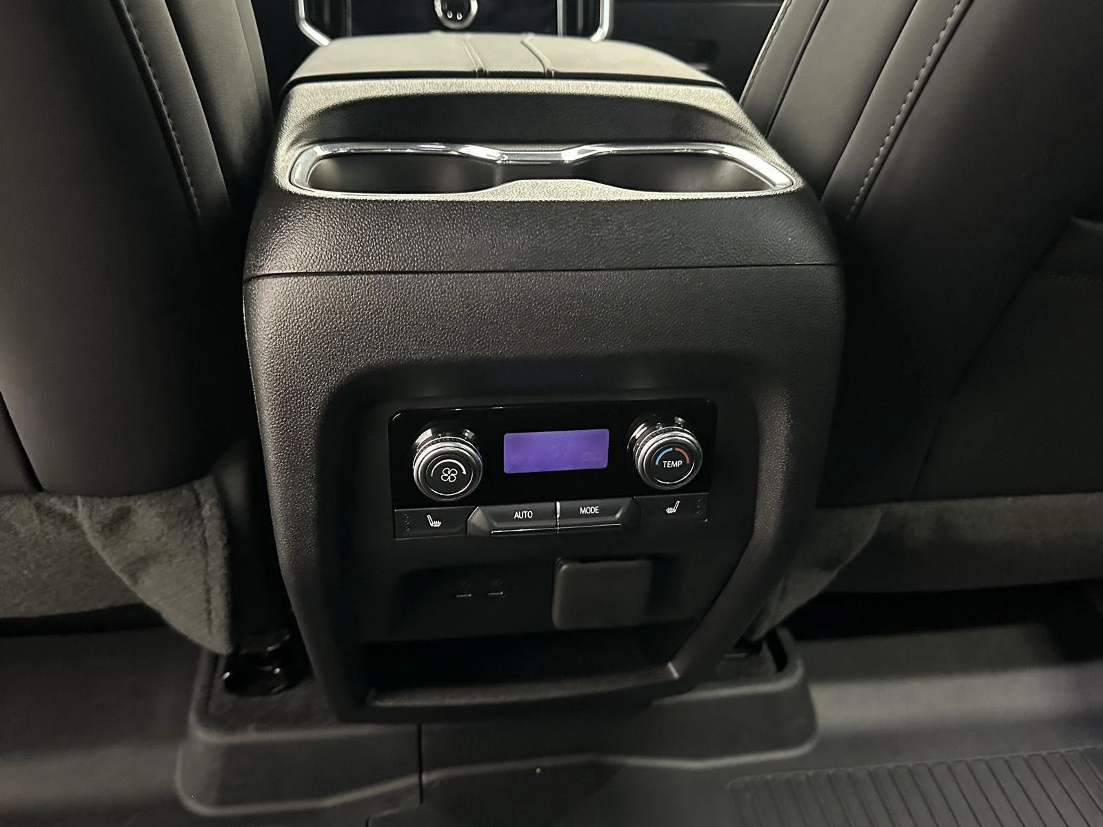 Used 2025 Ebony Twilight Metallic GMC Denali image 24