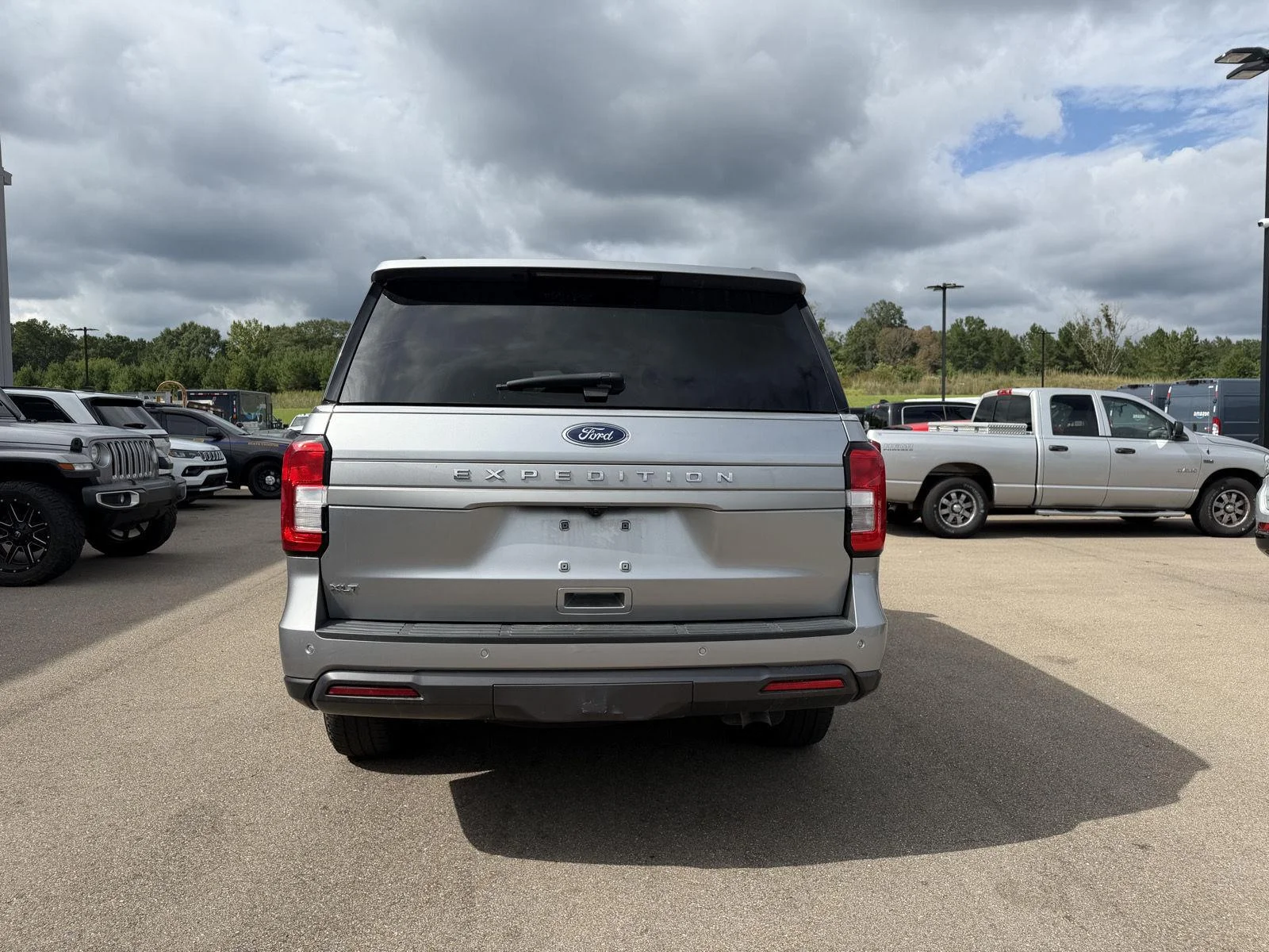 Used 2024 Iconic Silver Ford XLT image 5