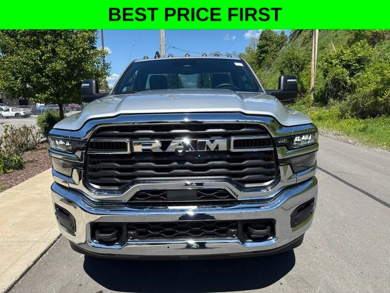 New 2026 Silver-Zynith Exterior Paint RAM Tradesman image 2