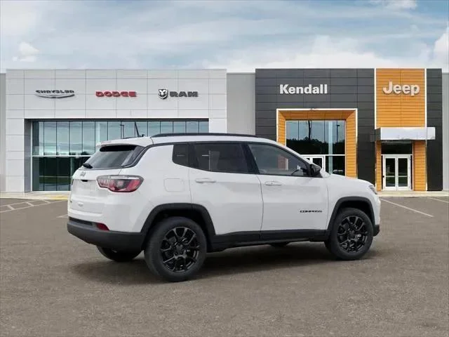 New 2026 Bright White Clearcoat Jeep Latitude image 82