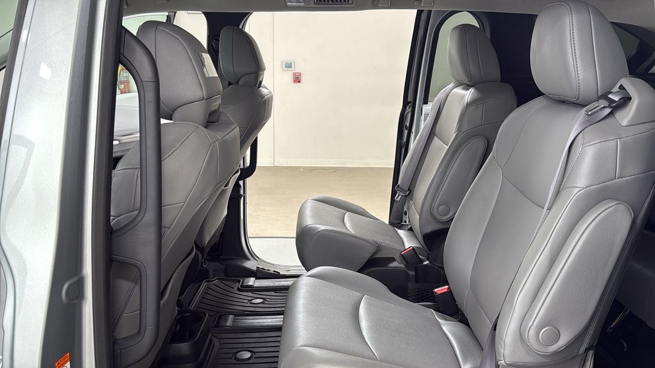Used 2025 Silver Toyota XLE image 15
