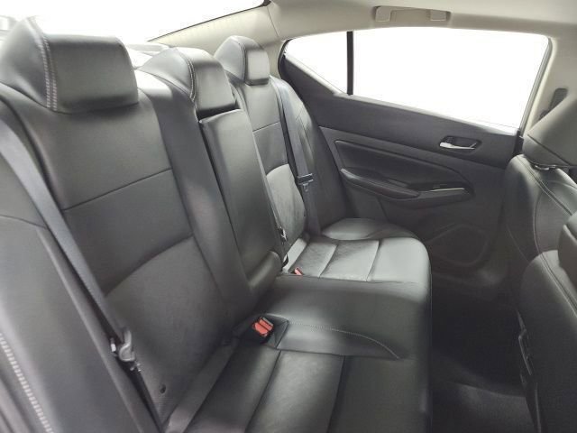 2024 Nissan Altima SL - Photo 14