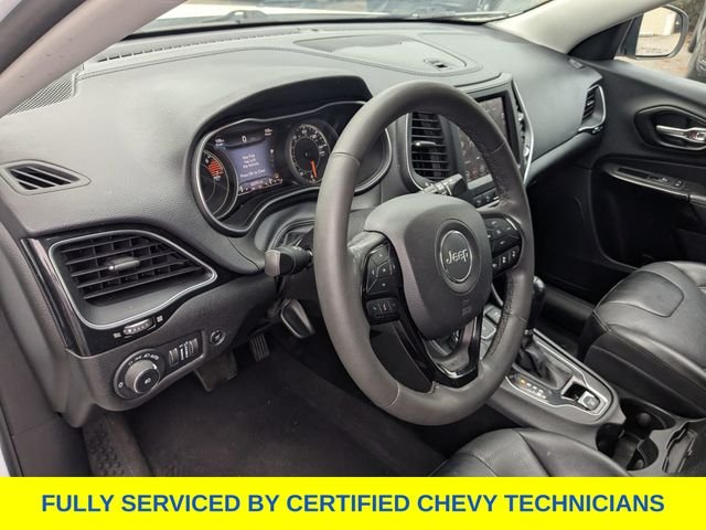 Used 2023 White Jeep Altitude image 20