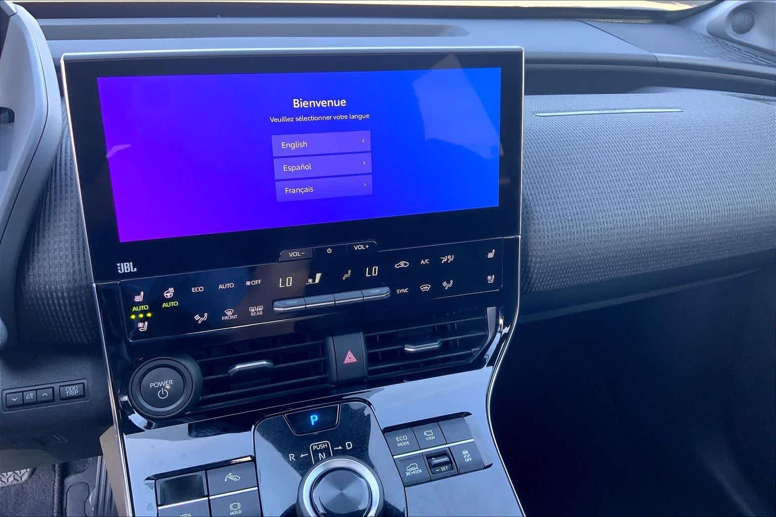 Used 2023 Wind Chill Pearl w/Black Roof Toyota Limited image 34