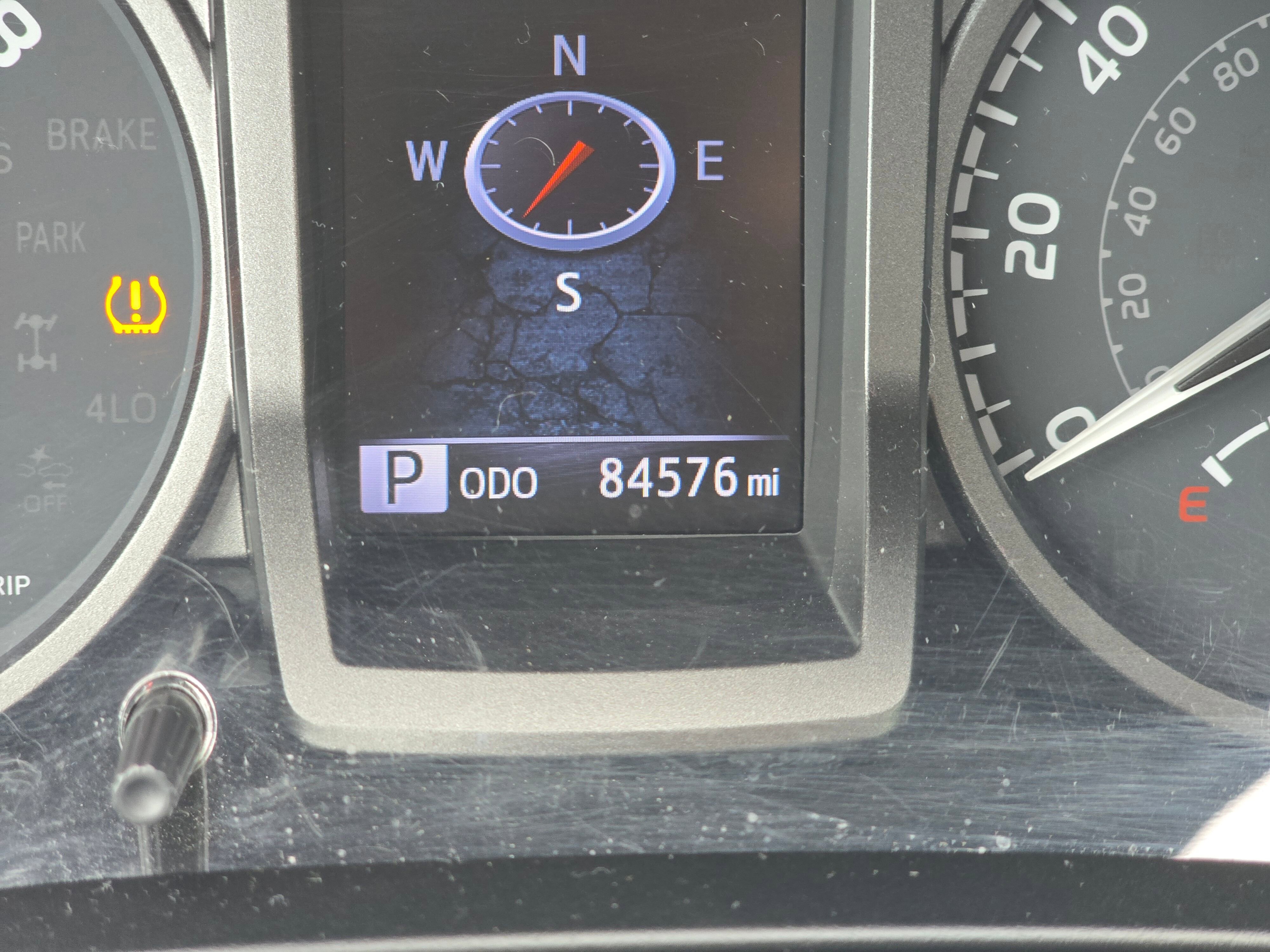 Used 2021  Toyota SR image 27