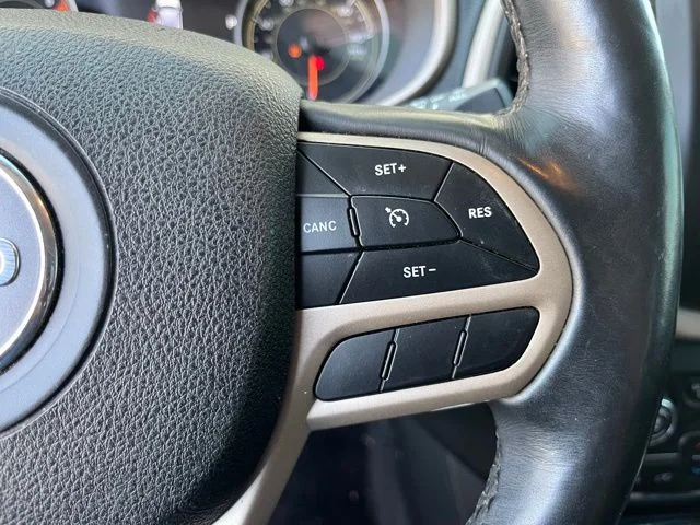 Used 2018 White Jeep Limited image 20
