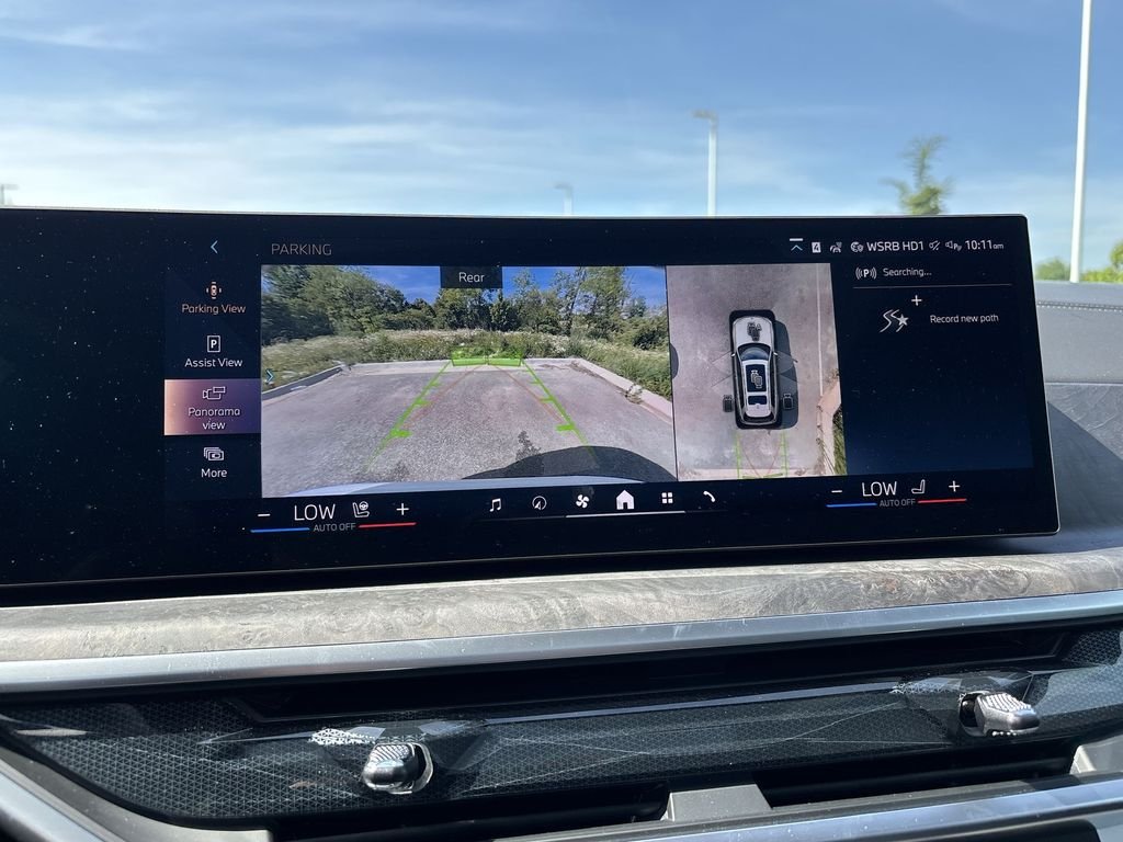 New 2027 Alpine White BMW xDrive40i image 25