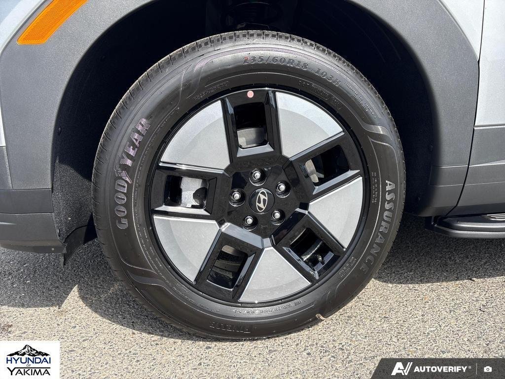 New 2026 Shimmering Silver Hyundai SEL image 6