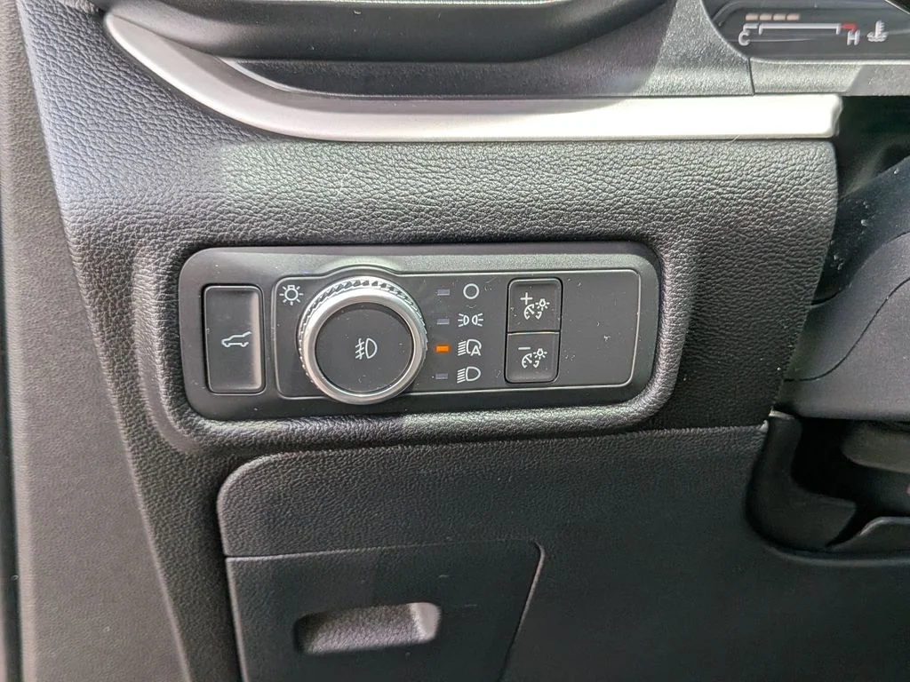 Used 2021 Gray Ford XLT image 17