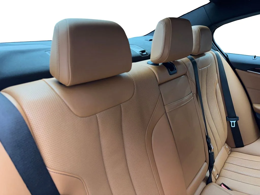 Used 2022 Blue BMW 530i xDrive image 40