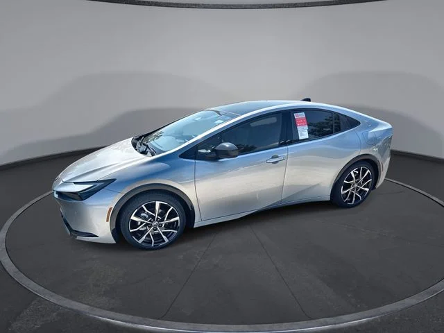2026 Toyota Prius XSE's photo