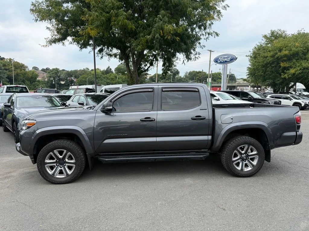Used 2018 Magnetic Gray Metallic Toyota Limited image 11