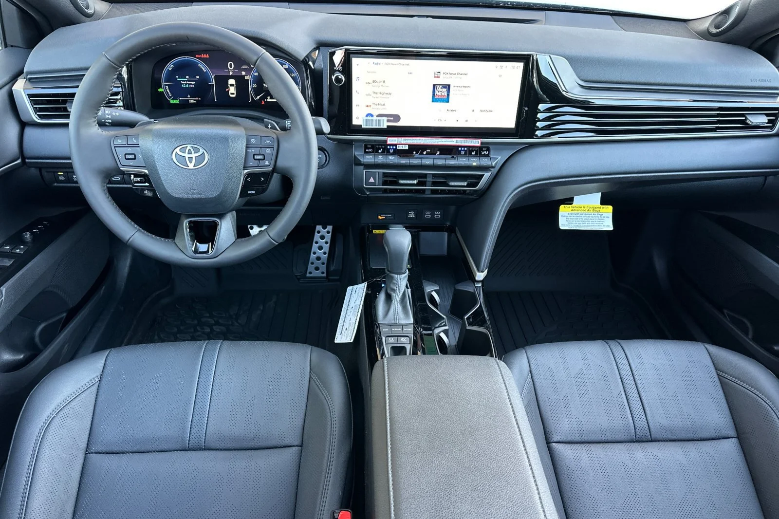 New 2026 Ocean Gem with Midnight Black Metallic roof Toyota XSE image 13