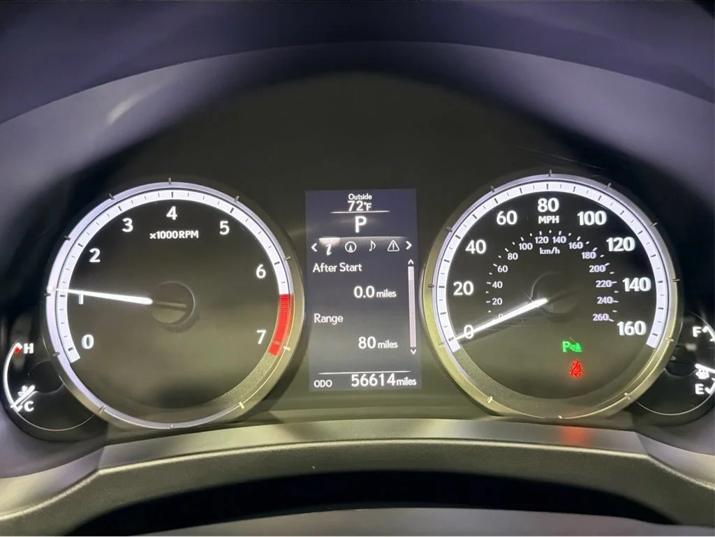 Used 2015 Silver Lexus 350 image 18