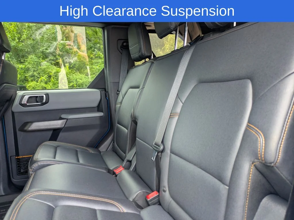Used 2022 Blue Ford Badlands image 13