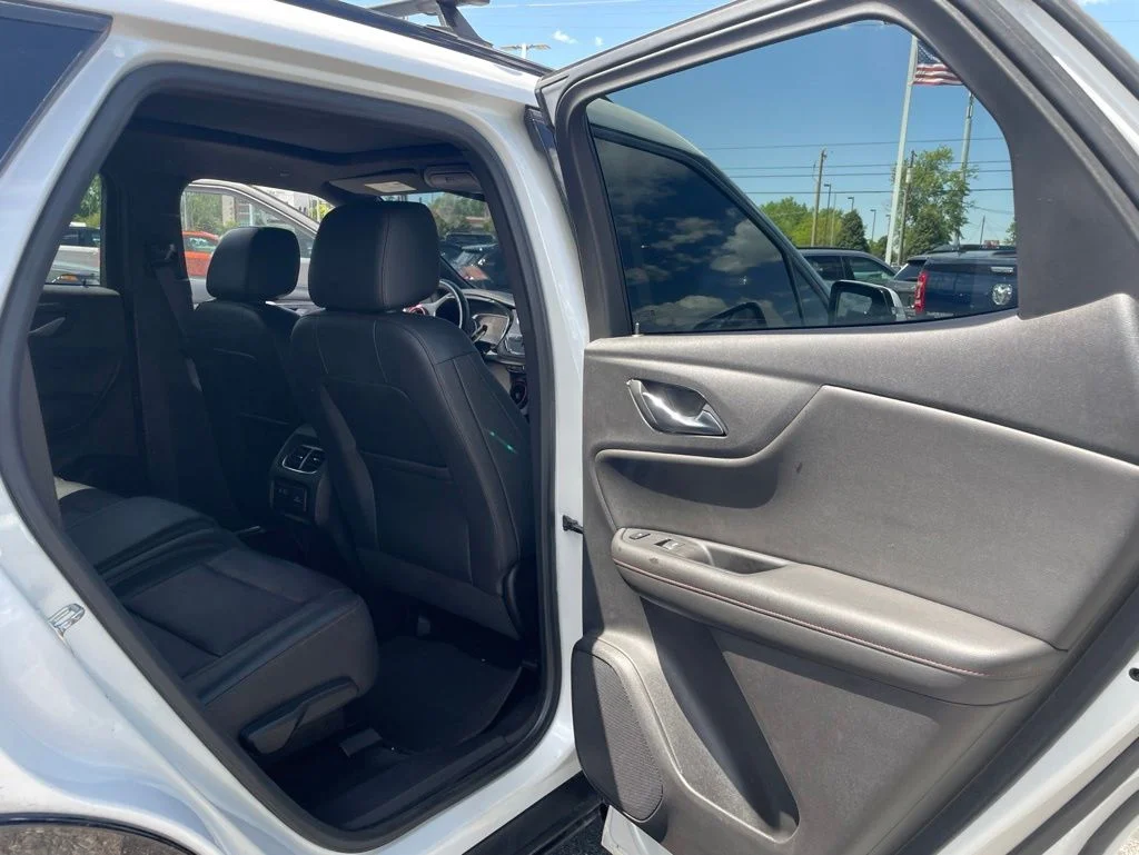 Used 2021 Beige Chevrolet RS image 37