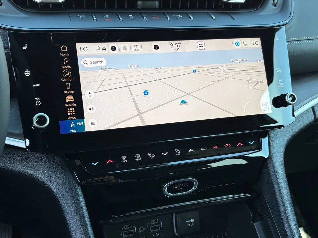 New 2027 Gray Jeep Laredo Altitude image 20