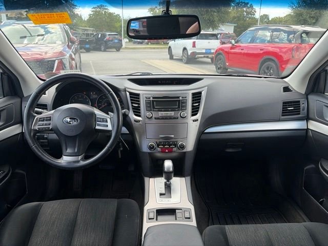 Used 2013 Silver Subaru 2.5i Premium image 23